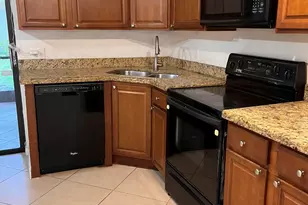 208 Wimbledon Lake Dr, Plantation, FL 33324 - Photo 4