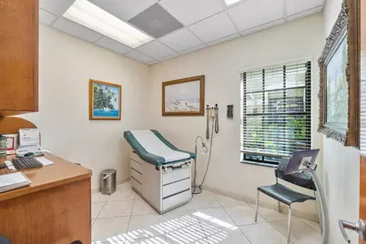 18044 NW 6th Street #101, Pembroke Pines, FL 33029 - Photo 8