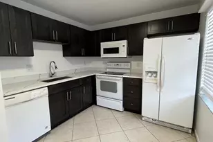 5249 Tennis Ln, Delray Beach, FL 33484 - Photo 2