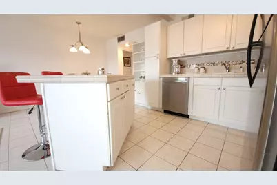 405 Southampton A, West Palm Beach, FL 33417 - Photo 6