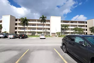 405 Southampton A, West Palm Beach, FL 33417 - Photo 32