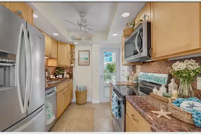 1057 Hillsboro Mile #411, Hillsboro Beach, FL 33062 - Photo 6