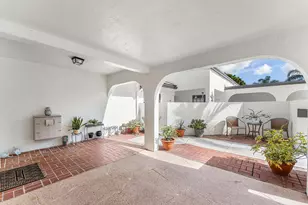 5574 Parkwalk Cir E, Boynton Beach, FL 33472 - Photo 8