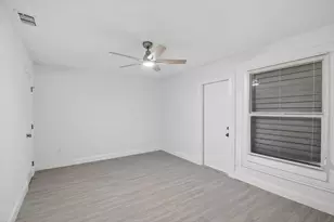 10698 Misty Ln, Royal Palm Beach, FL 33411 - Photo 12