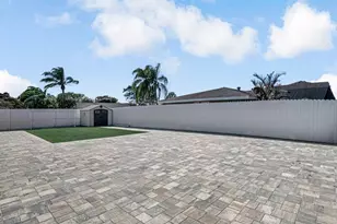 2092 SW Airoso Blvd, Port Saint Lucie, FL 34984 - Photo 18