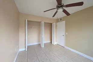 1542 Lake Crystal Dr, West Palm Beach, FL 33411 - Photo 10