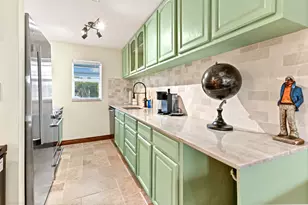 689 NE 6th Ct, Boynton Beach, FL 33435 - Photo 8