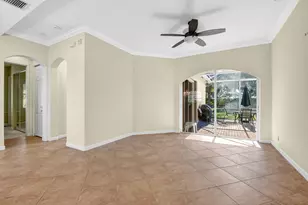 9566 Lantern Bay Cir, West Palm Beach, FL 33411 - Photo 14