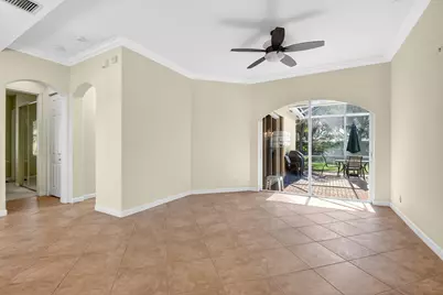 9566 Lantern Bay Circle, West Palm Beach, FL 33411 - Photo 8