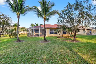 9566 Lantern Bay Circle, West Palm Beach, FL 33411 - Photo 32