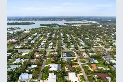 706 Flamevine Lane, Vero Beach, FL 32963 - Photo 16
