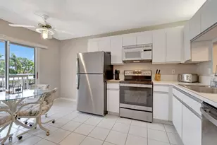 280 NW 67th St, Boca Raton, FL 33487 - Photo 2