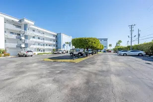 100 Waterway Dr S, Lantana, FL 33462 - Photo 10