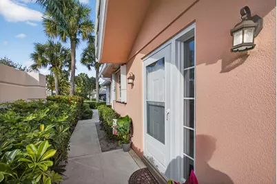 4238 Royal Oak Drive, Palm Beach Gardens, FL 33410 - Photo 6