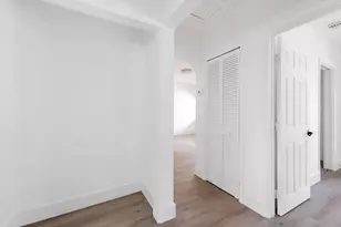 323 NW 21st Ave, Miami, FL 33125 - Photo 16