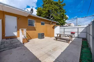 323 NW 21st Ave, Miami, FL 33125 - Photo 22