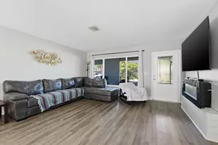 898 SE Evergreen Terrace, Port Saint Lucie, FL 34983 - Photo 8