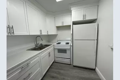 172 Sussex I, West Palm Beach, FL 33417 - Photo 2
