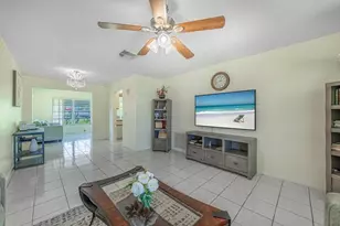 135 NW 14th St, Boynton Beach, FL 33426 - Photo 10