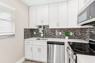 141 Brittany C, Delray Beach, FL 33446 - Photo 2