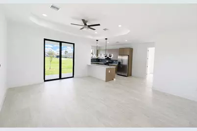 211 NW 25th Avenue, Cape Coral, FL 33993 - Photo 8