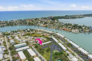 1200 Colonnades Dr, Fort Pierce, FL 34949 - Photo 4