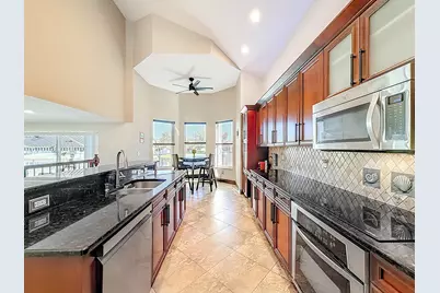 11162 SW Wyndham Way, Port Saint Lucie, FL 34987 - Photo 16
