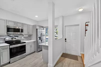 5015 Palmbrooke Circle, West Palm Beach, FL 33417 - Photo 8