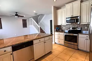 11334 SW Glengarry Ct, Port Saint Lucie, FL 34987 - Photo 8