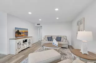 229 Chatham K, West Palm Beach, FL 33417 - Photo 1