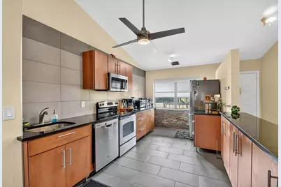 4900 Lucerne Lakes Boulevard #201, Lake Worth, FL 33467 - Photo 16