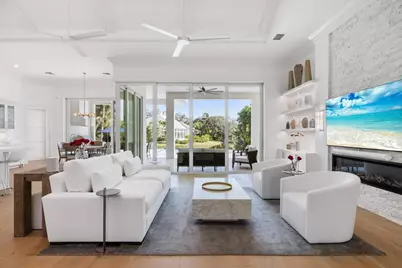 201 Shores Drive, Vero Beach, FL 32963 - Photo 2