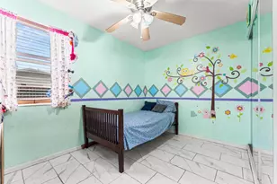 305 Henthorne Dr, Palm Springs, FL 33461 - Photo 18