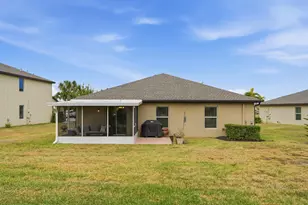 868 Bent Creek Dr, Fort Pierce, FL 34947 - Photo 28