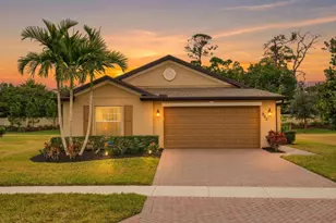 868 Bent Creek Dr, Fort Pierce, FL 34947 - Photo 1