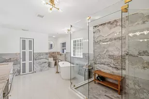 5867 NW Leah Dr, Port Saint Lucie, FL 34986 - Photo 32