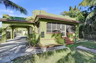 627 30th St, West Palm Beach, FL 33407 - Photo 1