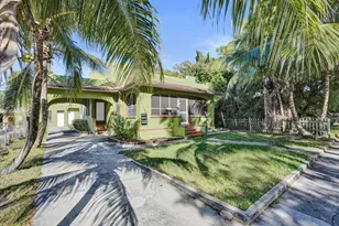 627 30th St, West Palm Beach, FL 33407 - Photo 2