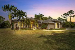 13127 Key Lime Blvd, The Acreage, FL 33412 - Photo 2