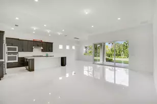 10815 Stellar Cir, Palm Beach Gardens, FL 33412 - Photo 6