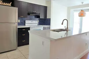 977 Riverside Dr, Coral Springs, FL 33071 - Photo 6