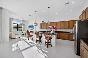 11460 SW Pietra Wy, Port Saint Lucie, FL 34987 - Photo 14