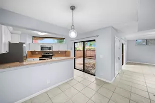 8237 Severn Dr, Boca Raton, FL 33433 - Photo 6