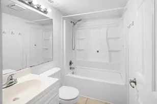 8237 Severn Dr, Boca Raton, FL 33433 - Photo 14