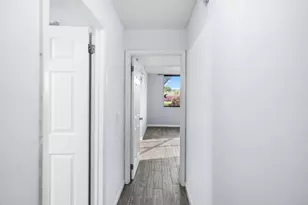 8237 Severn Dr, Boca Raton, FL 33433 - Photo 10