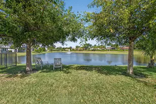 1822 Lake Cove Dr, Lake Worth, FL 33460 - Photo 2