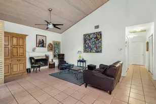 9358 Heathridge Dr, West Palm Beach, FL 33411 - Photo 4