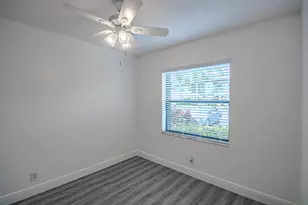 7094 Golf Colony Ct, Lake Worth, FL 33467 - Photo 12