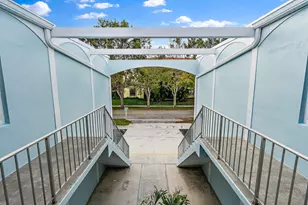 401 Southwind Dr, North Palm Beach, FL 33408 - Photo 12