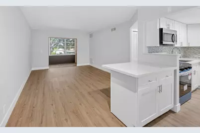 2213 NE 1st Court #204, Boynton Beach, FL 33435 - Photo 4